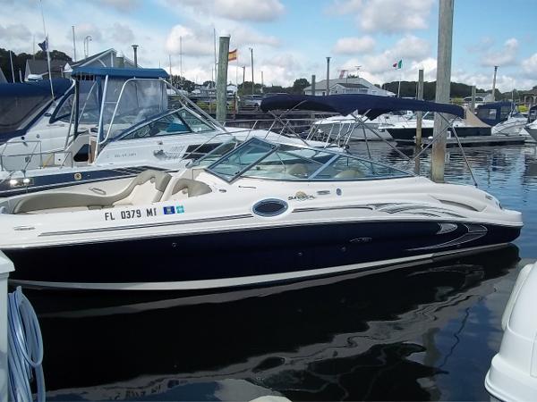 2005 Sea Ray 270 Sundeck