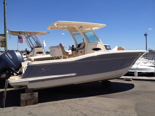 2015 Scout Boats 255LXF