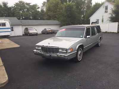 Cadillac : Fleetwood Blue Leather Interior S&S Victoria Funeral Hearse