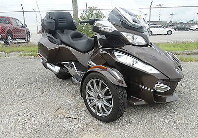 Can-Am : RT SE5  2013 can am spyder rt se 5 limited 3 k miles excellent conditon great ride