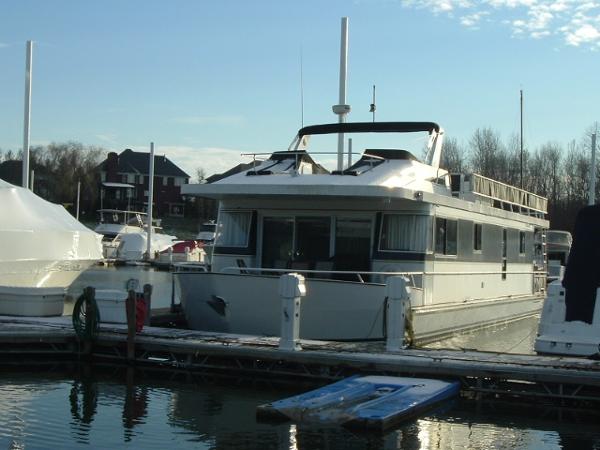 2009 MONTICELLO 65 River Yacht