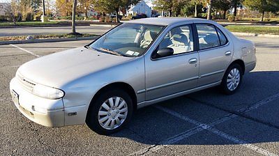 Nissan : Altima GXE 1997 nissan altima gxe sedan very low mileage perfect commuter or 1 st car