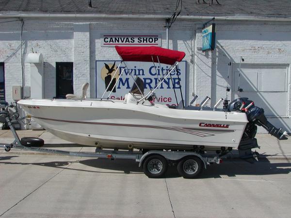 2004 Caravelle Sea Hawk 200 Center Console