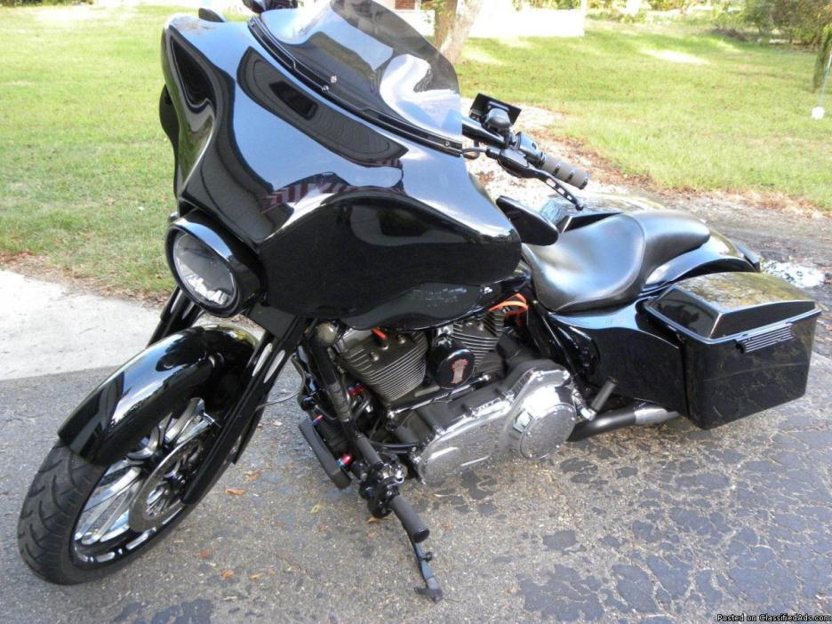 2009 Harley Davidson FLHX