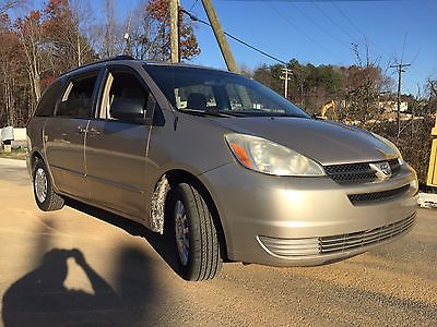 Toyota : Sienna LE Mini Passenger Van 4-Door 2005 toyota sienna le 1 owner very well maintained additional photos in descript