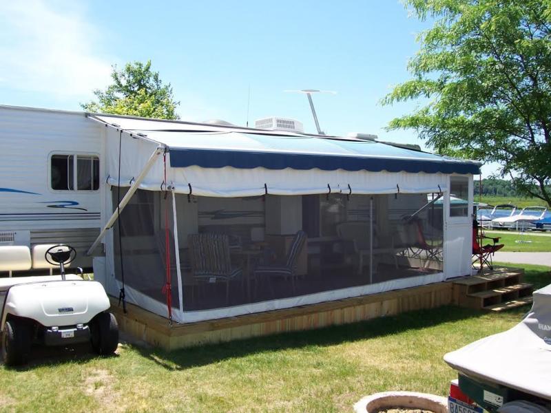 2005 Nomad 3260 travel trailer, 2 super slides, located in Gaylord