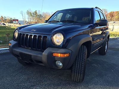 Jeep : Liberty Sport Sport Utility 4-Door 2004 jeep liberty sport pristine condition manual 4 x 4 must see