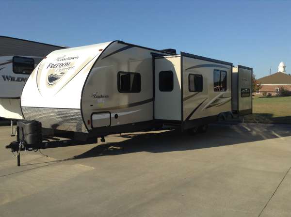 2000 Coachmen Leprechaun 313 QB