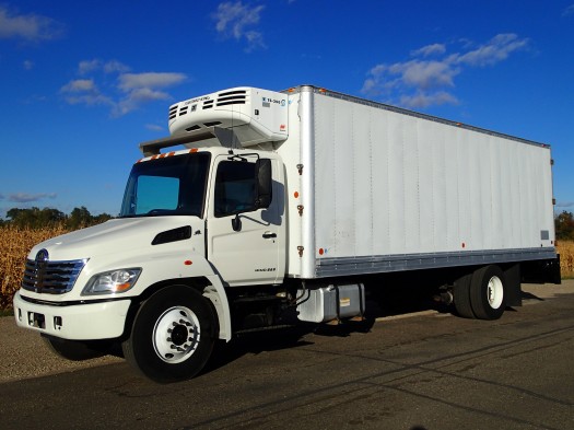 2009 Hino 268 Thermo King Reefer