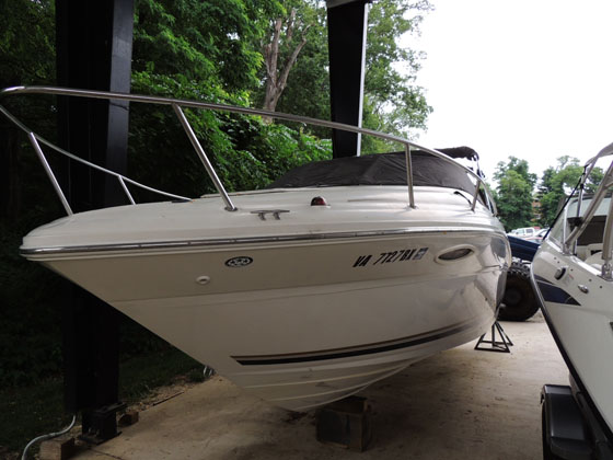 2004 Sea Ray 215 Weekender