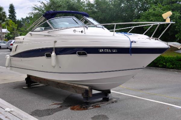 2001 Four Winns 248 Vista