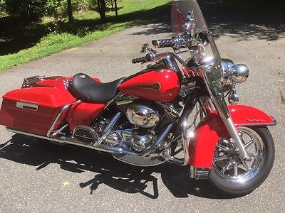 Harley-Davidson : Touring 2002 firefighters edition roadking