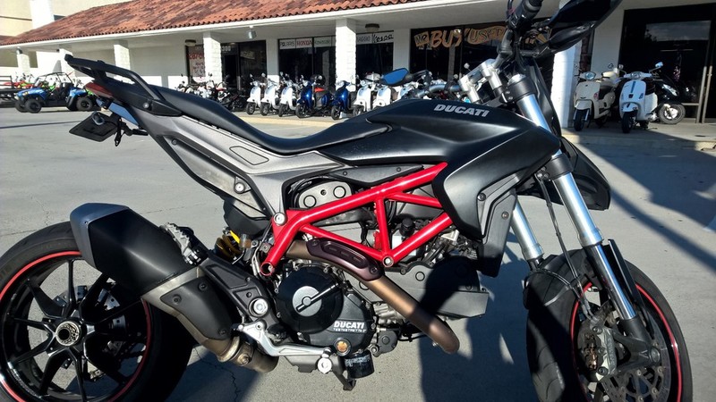 2015 Ducati Diavel Diavel Carbon Star White and Matt