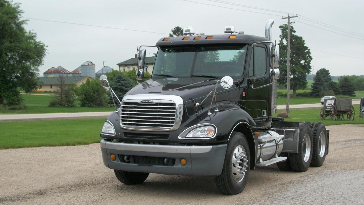 2006 Freightliner Cl11264st-Columbia 112