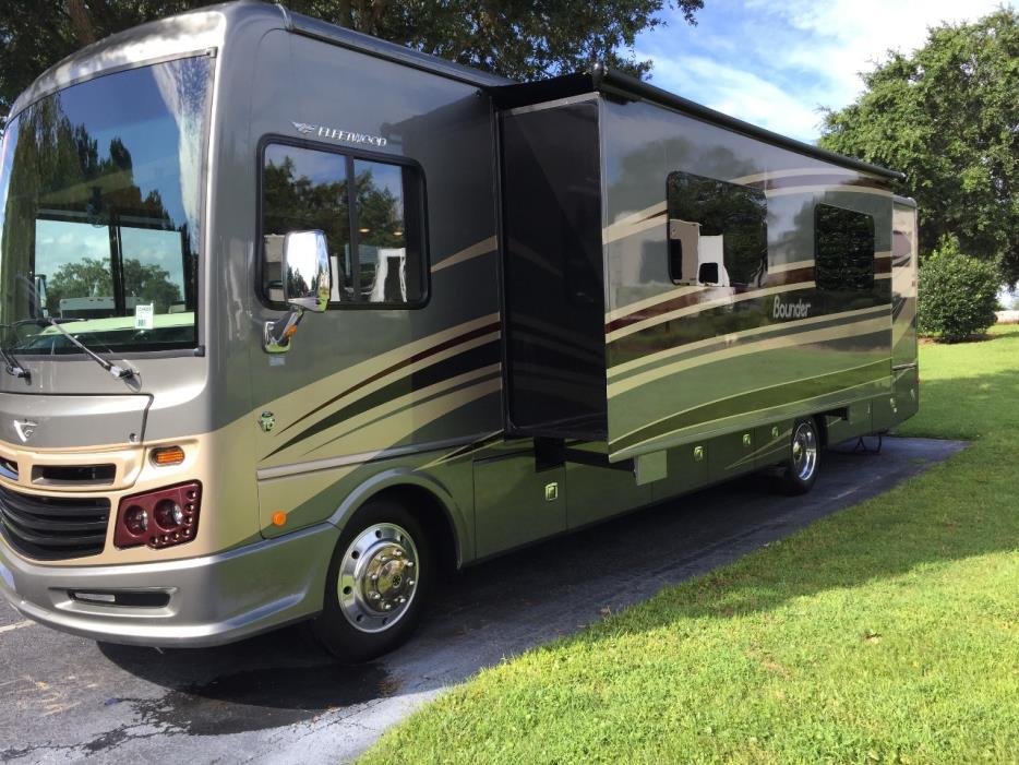 2016 Fleetwood BOUNDER 35K