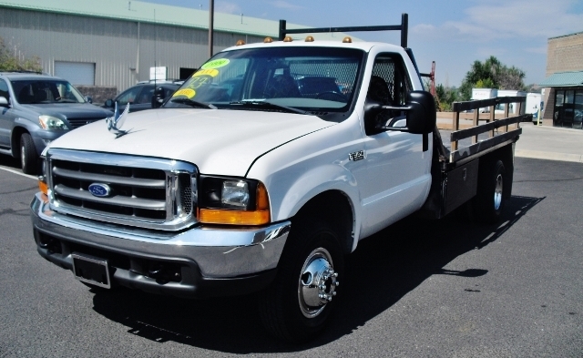 1999 Ford F350  Flatbed Truck