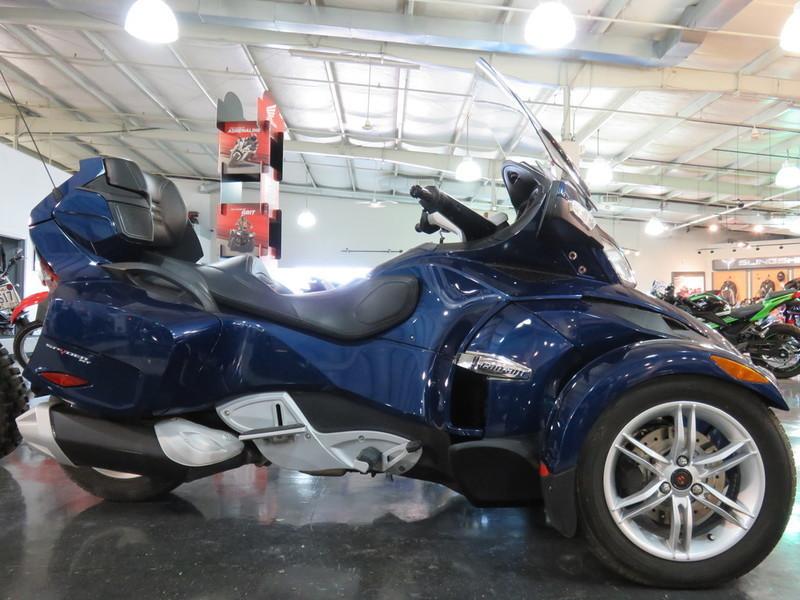 2016 Can-Am SPYDER RT-S