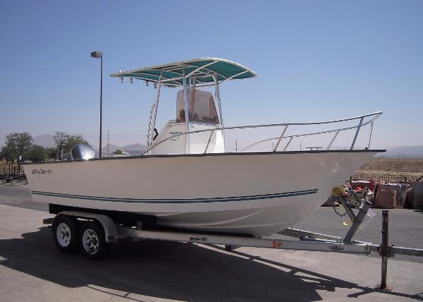 2007 Key Largo 206 Center Console