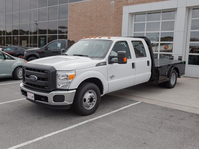 2015 Ford F-350  Flatbed Truck