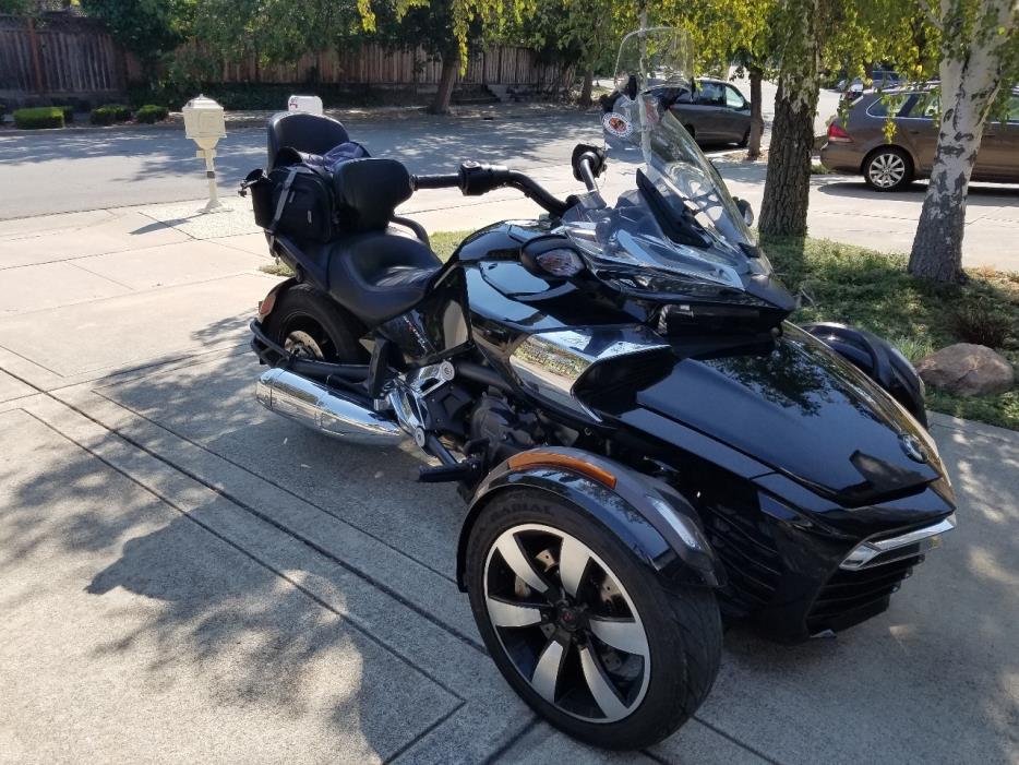 2016 Can-Am Spyder RS-S SE5 Magma Red / Steel Black Metallic