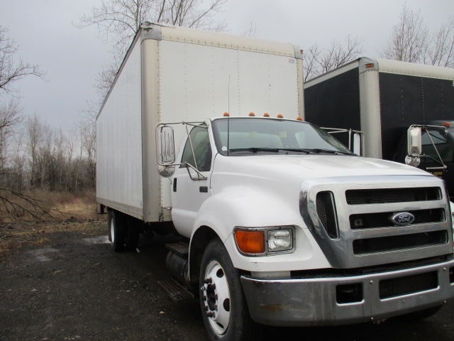 2006 Ford F650  Box Truck - Straight Truck