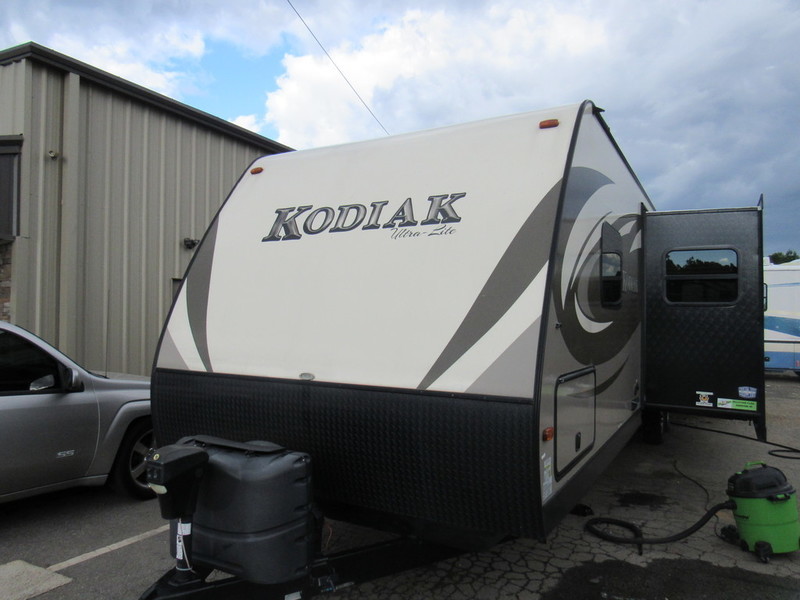 2015 Dutchmen Kodiak Ultimate 300BHSL