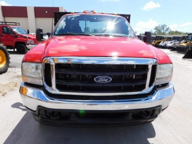 2002 Ford F550  Flatbed Truck