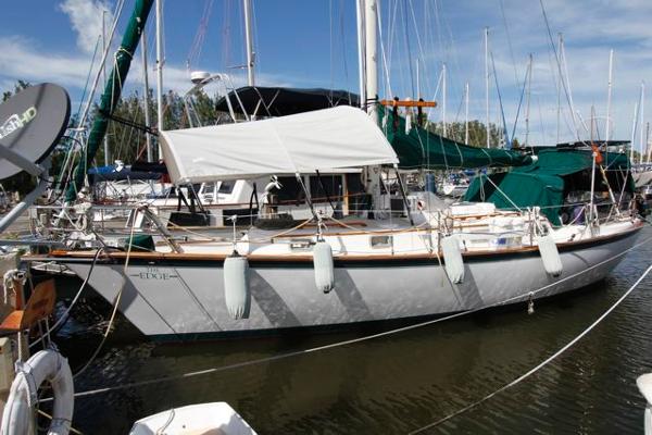 1979 Pearson 365 Sloop