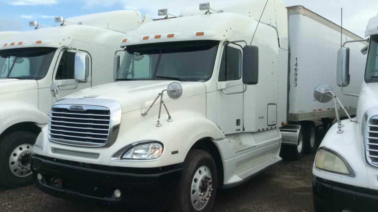 2007 Freightliner Columbia Cl12064st  Tractor