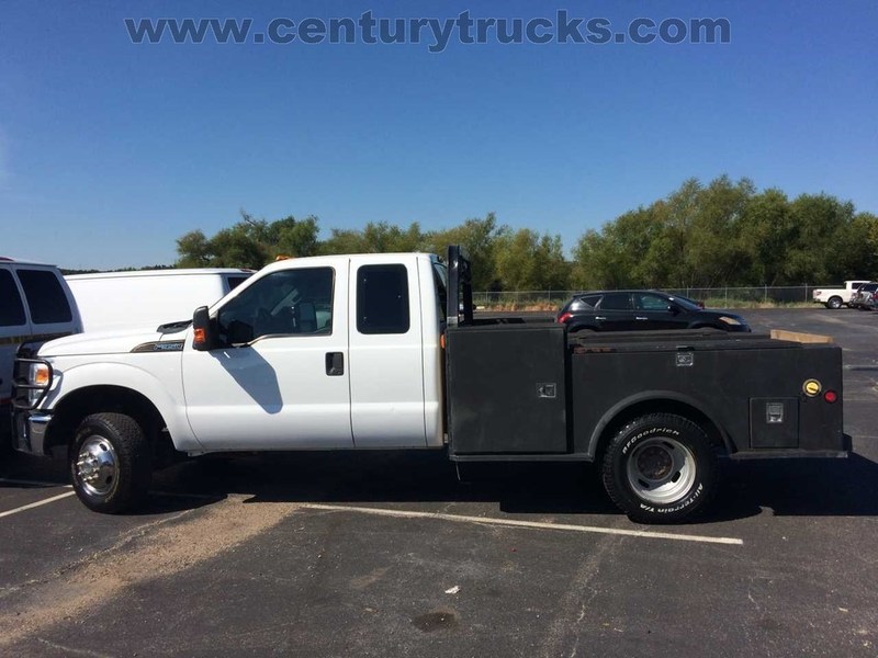 2011 Ford F350 4x4 Drw  Flatbed Truck