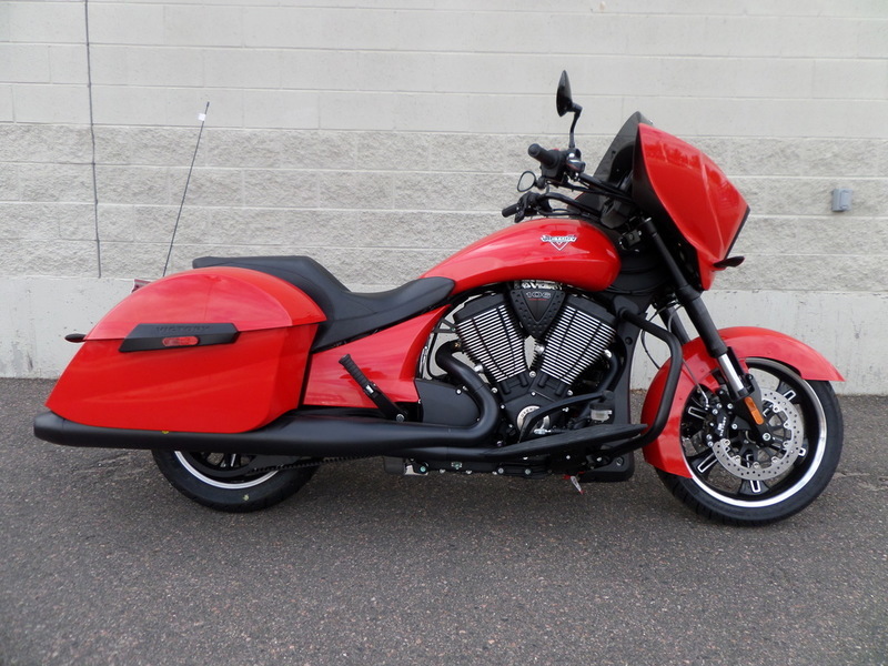 2017 Victory Magnum Indy Red Pearl w/Graphics