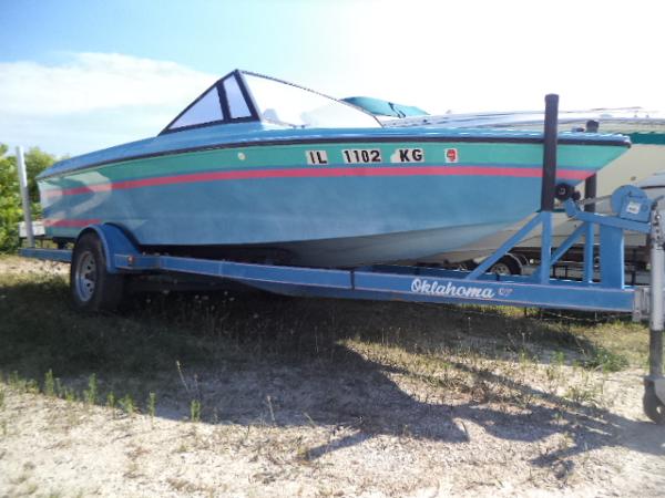 1991 Baja 190 Wake Boat