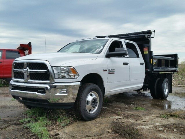 2015 Ram 3500 Chassis Tradesman/Slt/Laramie  Pickup Truck