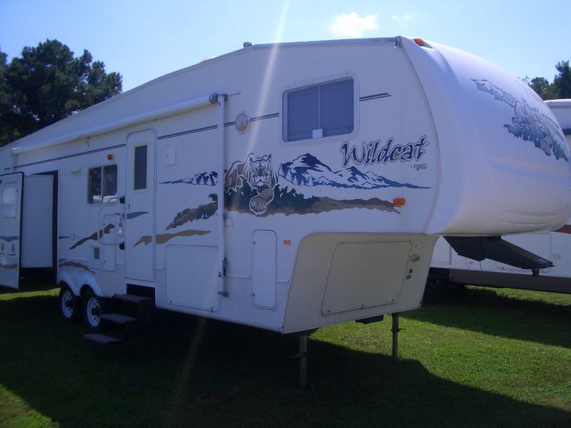 2006 Forest River RV Wildcat Wildcat 30LSWB