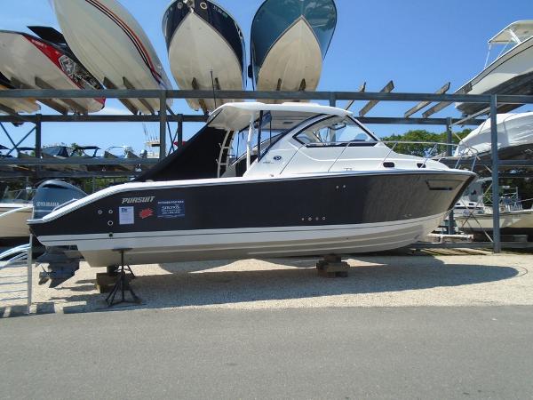 2017 Pursuit OS 325 Offshore