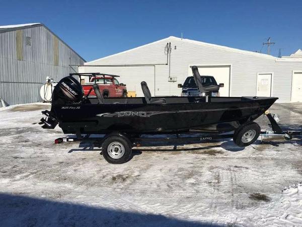 2016 Lund Fury XL 1625 Tiller