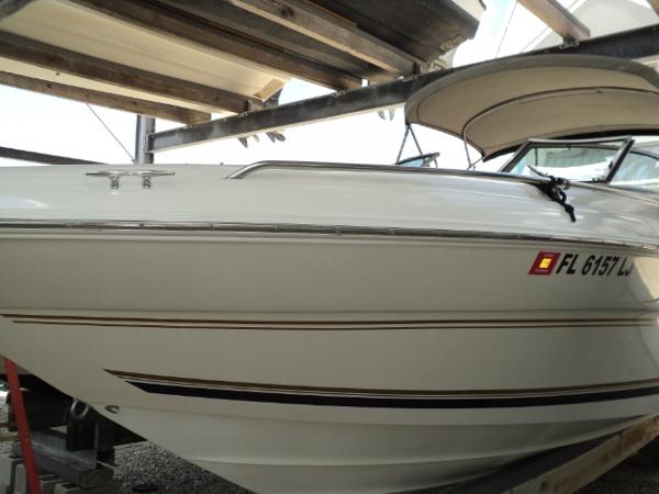 2000 Sea Ray 260 Bow Rider Select