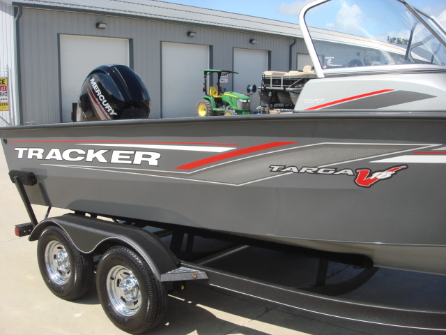 2017 TRACKER BOATS Targa 18 WT