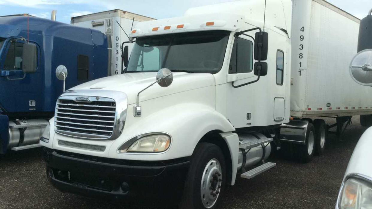 2006 Freightliner Columbia Cl12064st  Tractor