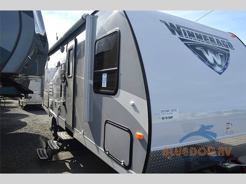 2017 Winnebago Industries Towables Minnie 2455 BHS