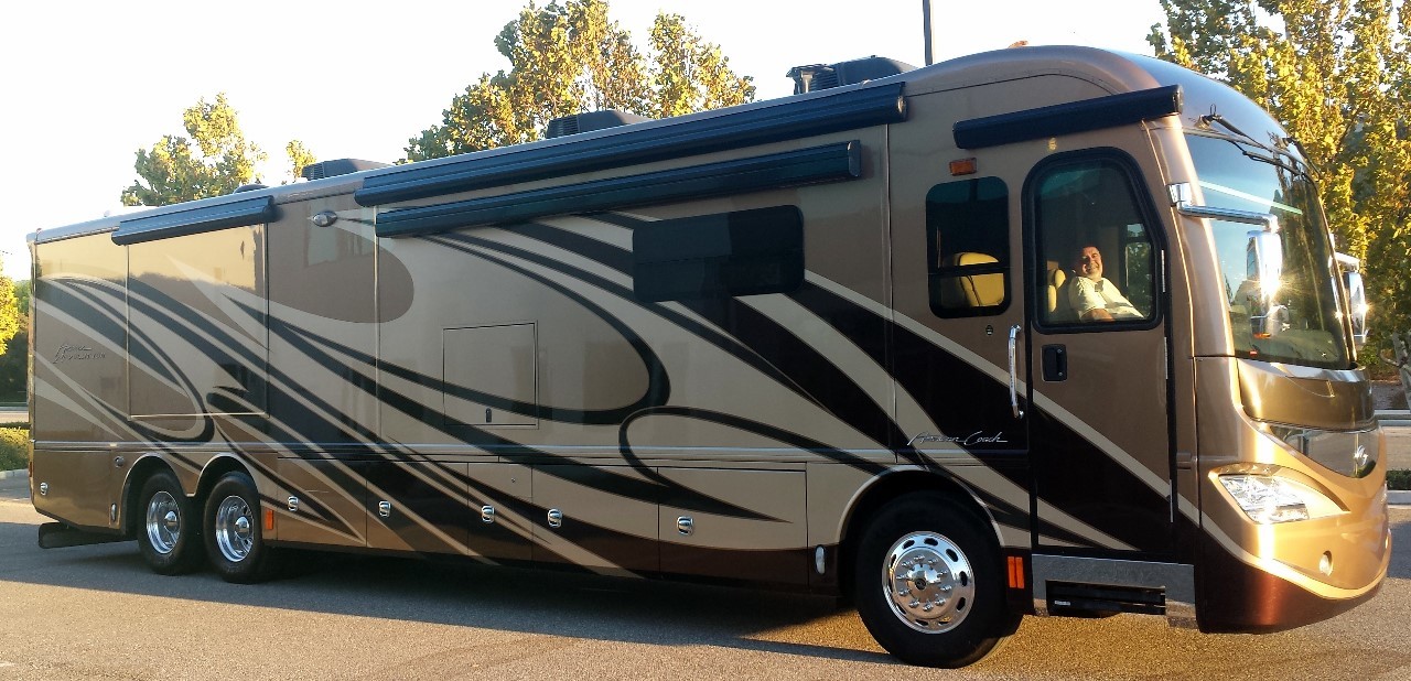 2015 American Coach REVOLUTION 42G