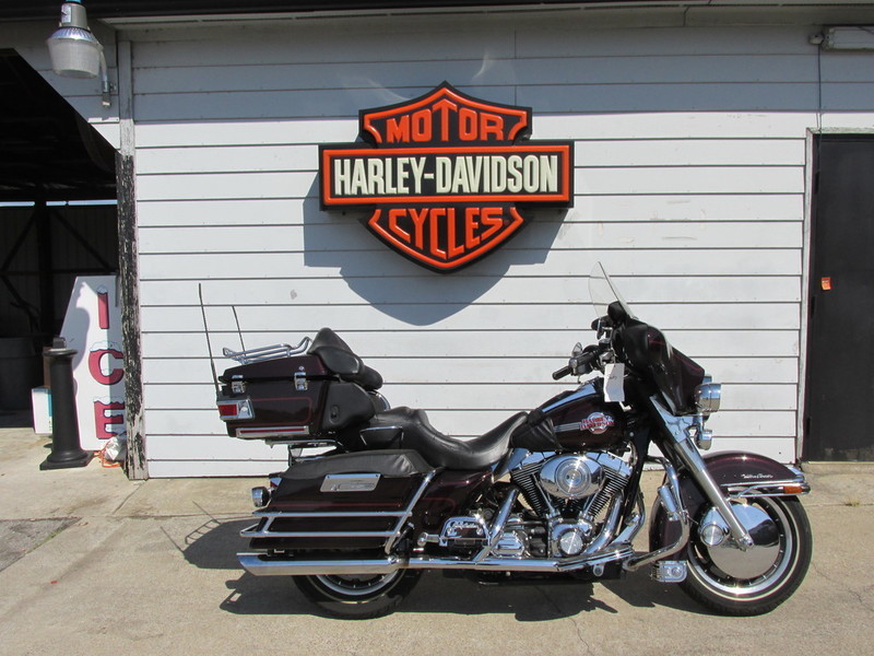 2013 Harley-Davidson FLHTKAE - Electra Glide Ultra Limited 11