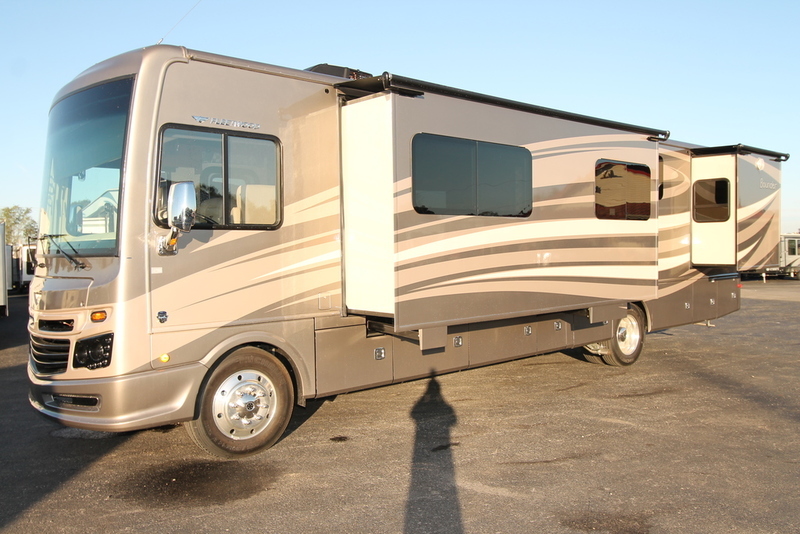 2017 Fleetwood Bounder 36Y