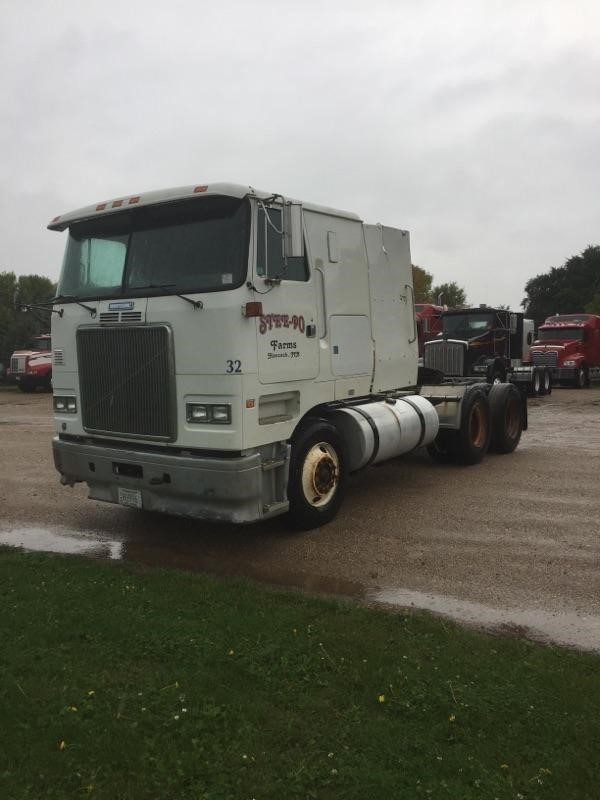 1994 Volvo Fh12  Cabover Truck - Sleeper