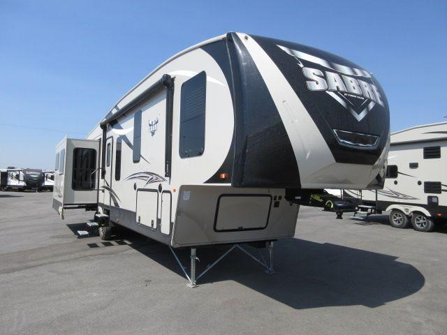 2017 Forest River SABRE 365MB Rear livings Four Slideoutss