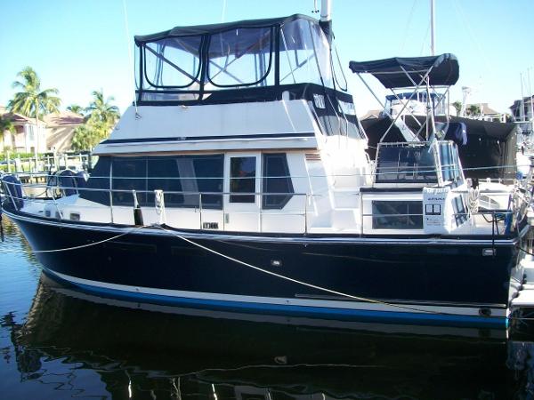 1995 Sabreline Fast Trawler