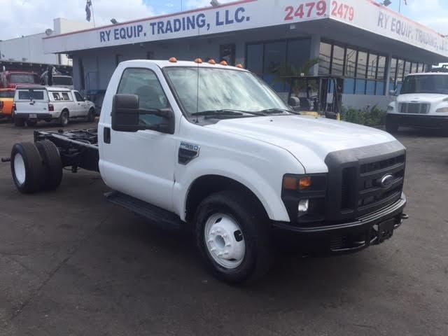 2008 Ford F350  Cab Chassis
