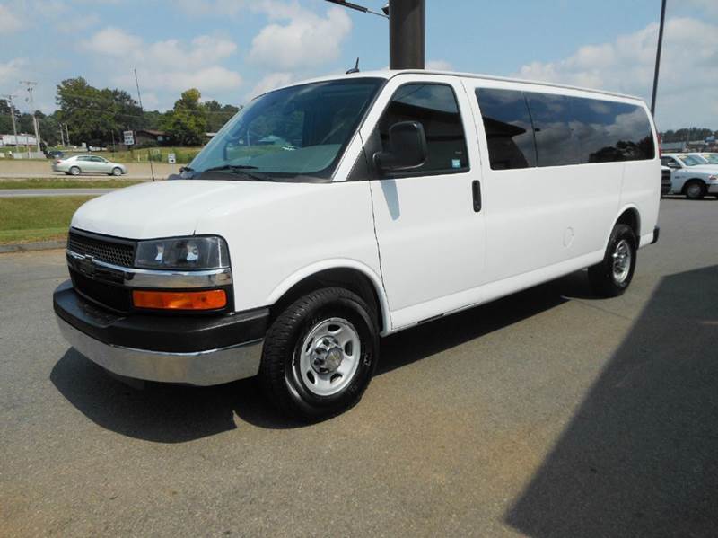 2015 Chevrolet Express  15 Pas  Passenger Van