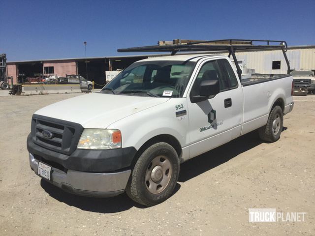 2005 Ford F-150 Xl Triton  Pickup Truck