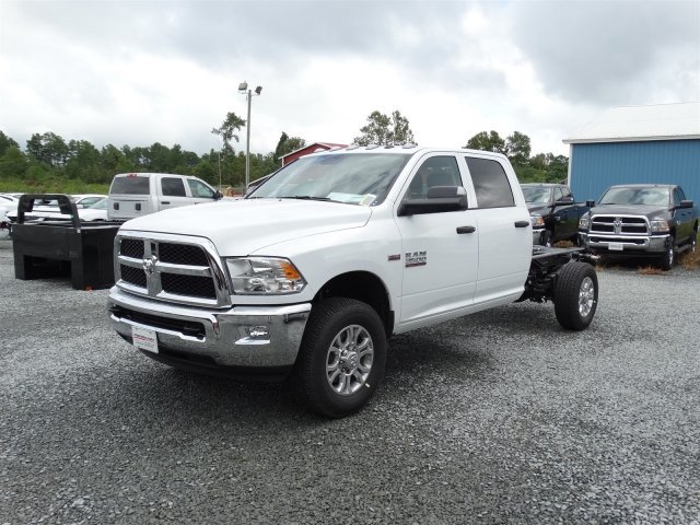 2017 Ram 3500 Chassis Cab (6.4l)  Pickup Truck
